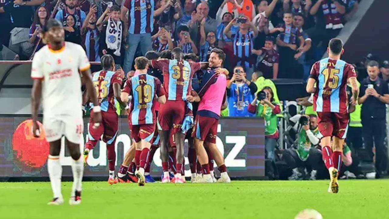Galatasaray'da Okan Buruk'u tehdit eden futbolcu ortaya çıktı: Dursun Özbek acilen müdahale etsin! 5